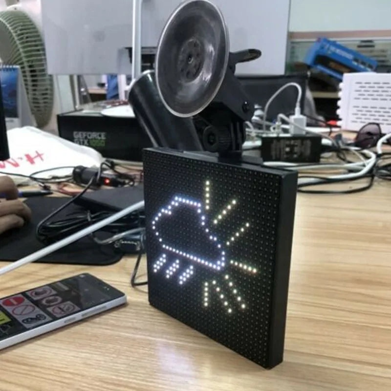 Auto-emoticons LED-display